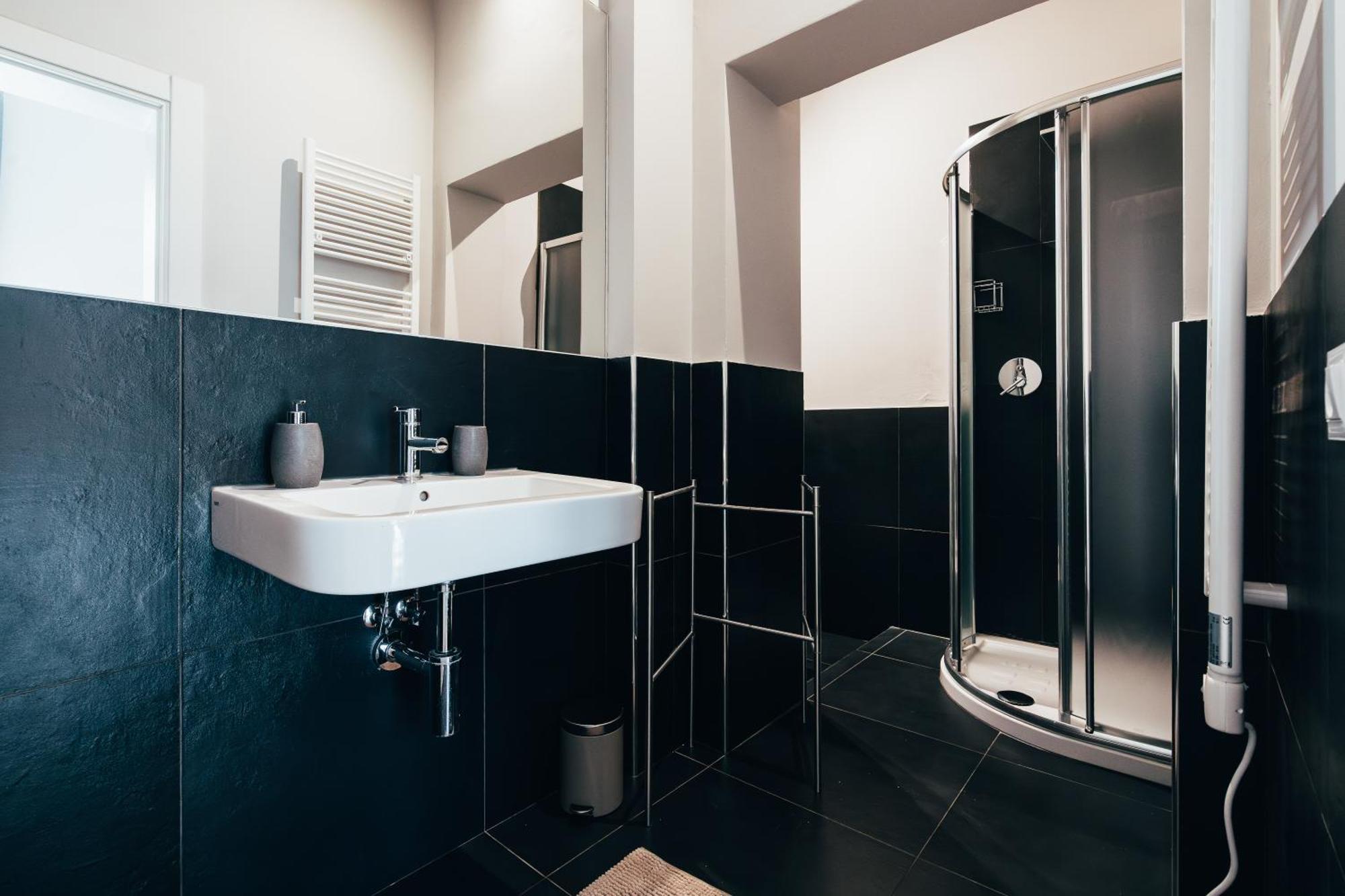Bologna Suites - Private Bathroom Εξωτερικό φωτογραφία
