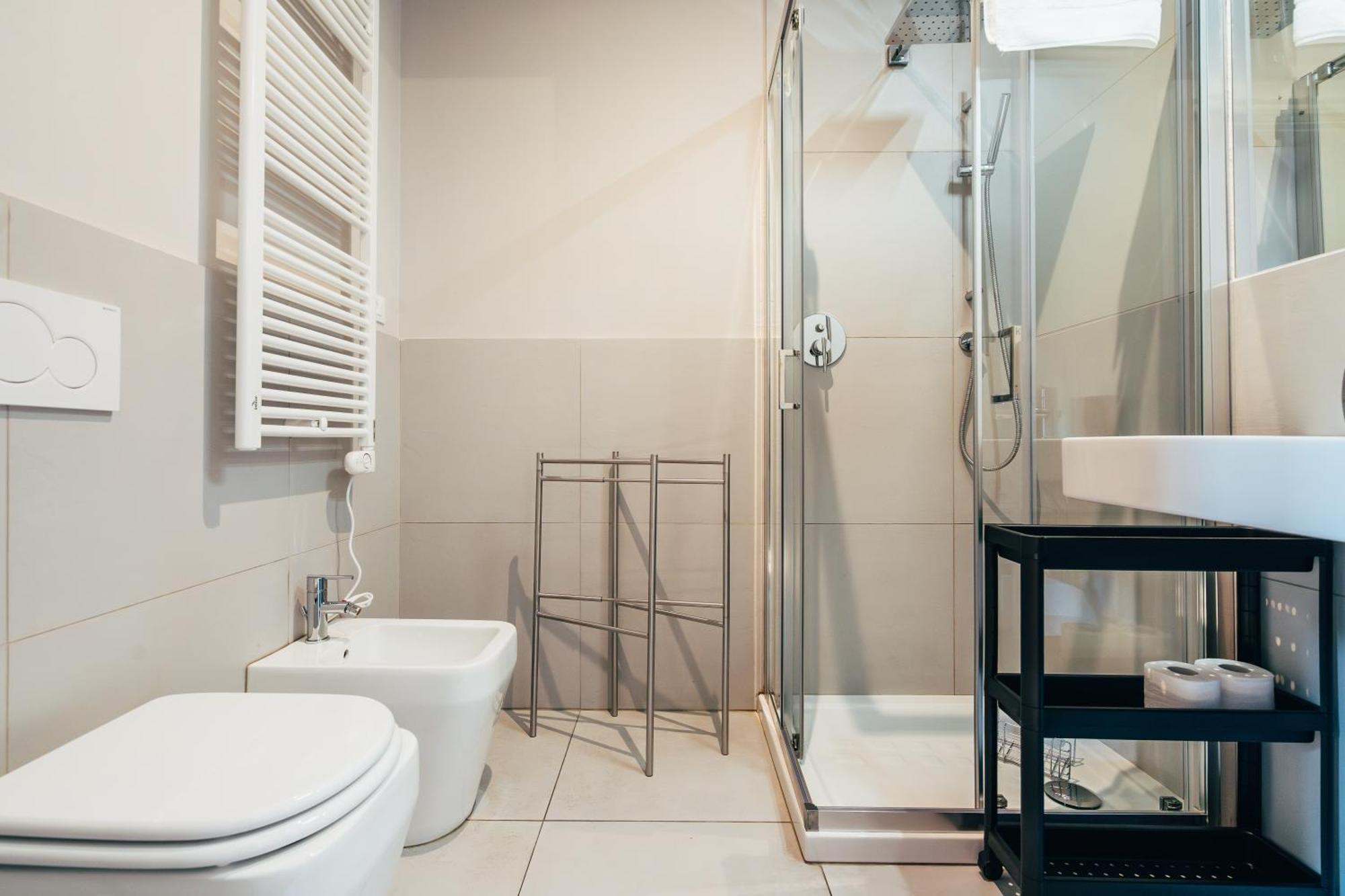 Bologna Suites - Private Bathroom Εξωτερικό φωτογραφία